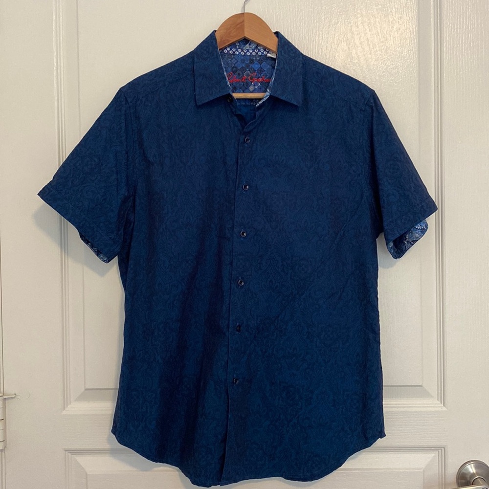 LIKE NEW Robert Graham Short Sleeve Button Up Large